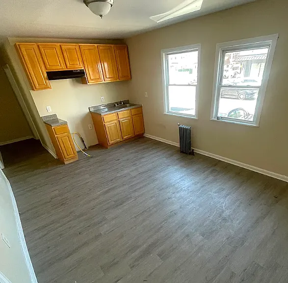335 Myrtle Ave #1BA — Photo 1
