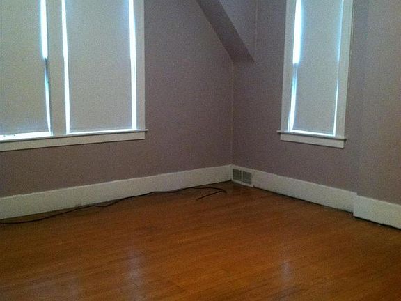 5th image of 818 Kensington Ave