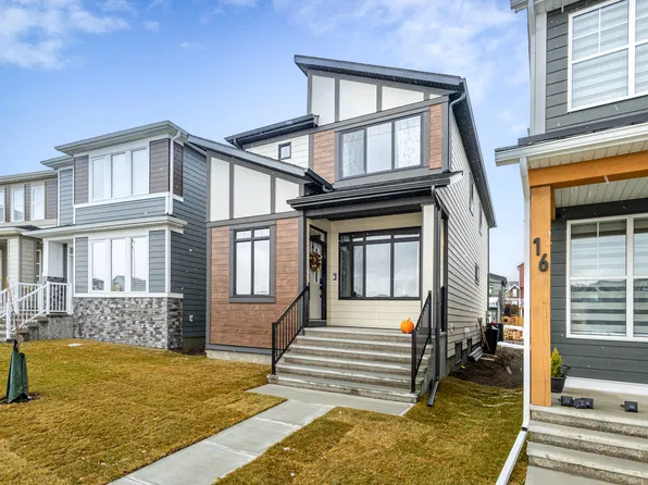 20 Royston Ter NW, Calgary, AB T3L 0J1