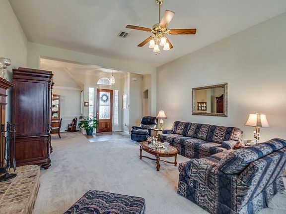 4th image of 1406 Forest Creek Dr