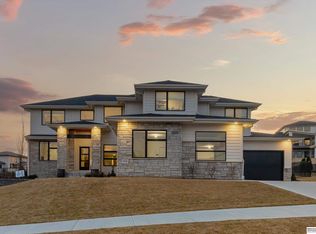 3526 S 214th St, Elkhorn, NE 68022