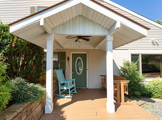 17 Olde Noah Hunt Rd, Millstone Township, NJ 08510