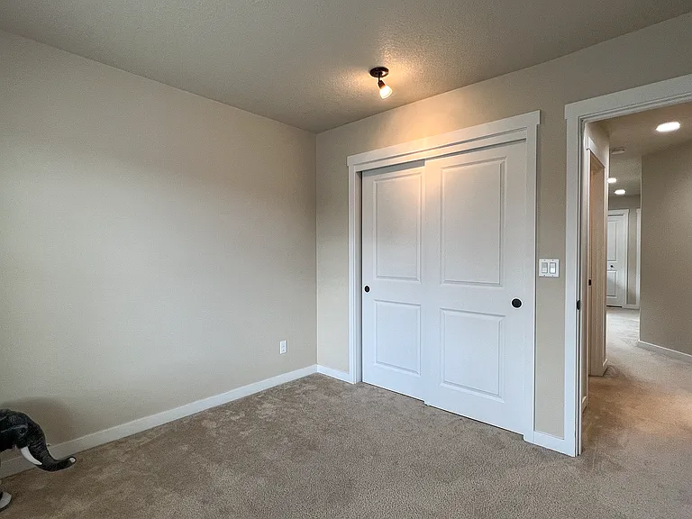206 SW Marsuda Ter — Photo 18
