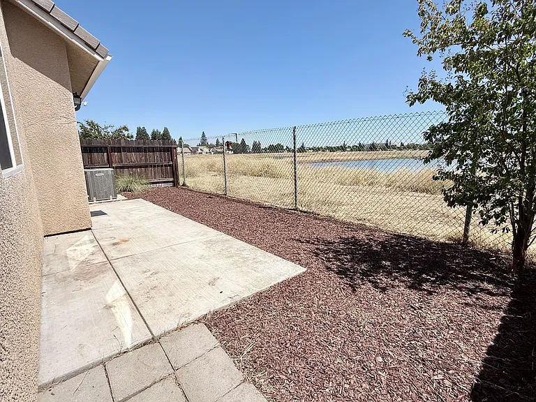 1950 Kelly Ln — Photo 18