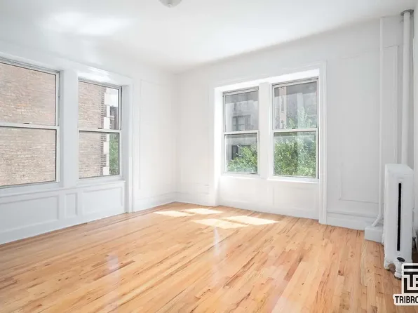 64-17 102nd St #3B, Rego Park, NY 11374