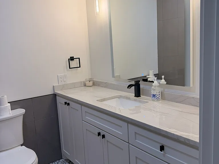 6528 Crestview Dr — Photo 23
