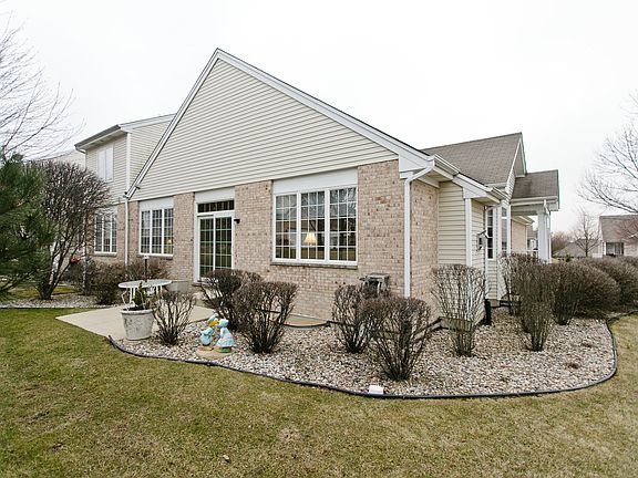 2nd image of 18141 Lake Shore Dr