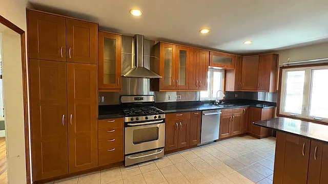 12-14 Howard St #2 — Photo 21
