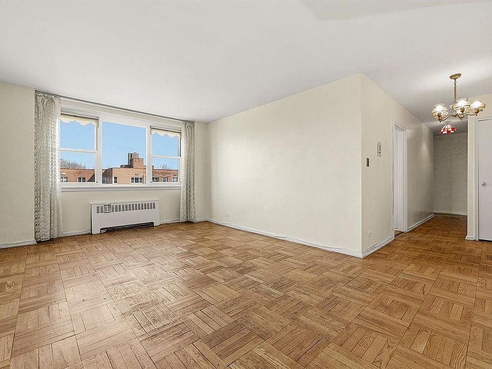 1st image of 80 Knolls Cres APT 6B