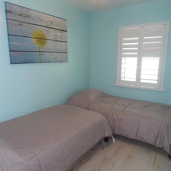 21088 Edgewater Dr — Photo 52
