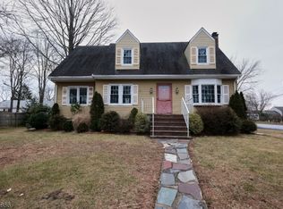56 Park Ave, Berkeley Heights, NJ 07922