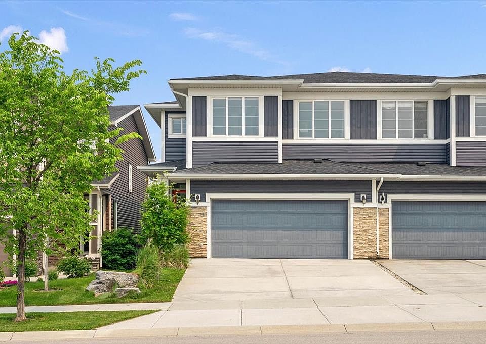 1st image of 58 W Crestbrook Dr SW
