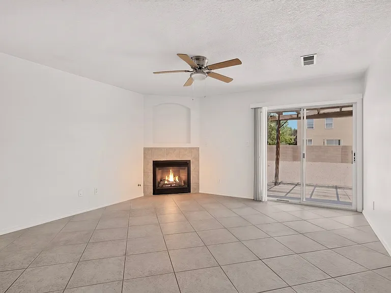 Sirocco Pl NW — Photo 6