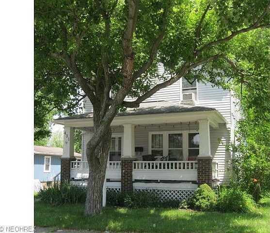 1st image of 431 Broadway St E