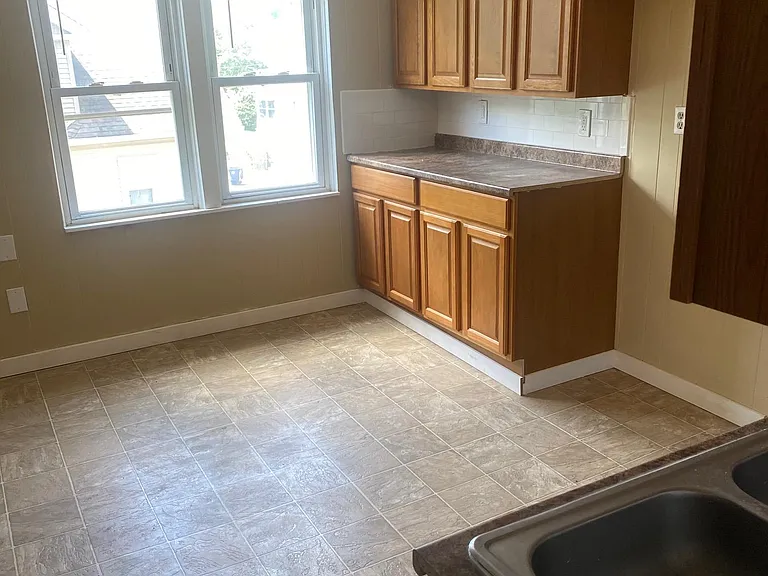 50 Adelaide Ave #3 — Photo 5