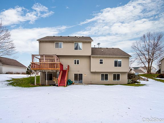 5th image of 7055 Glen Creek Dr SE