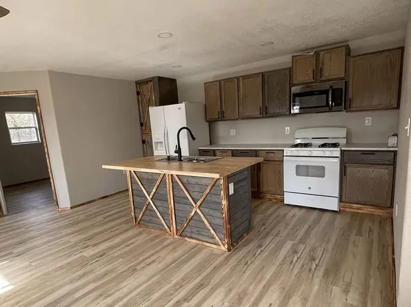 106 Washington St, Exeter, MO 65647
