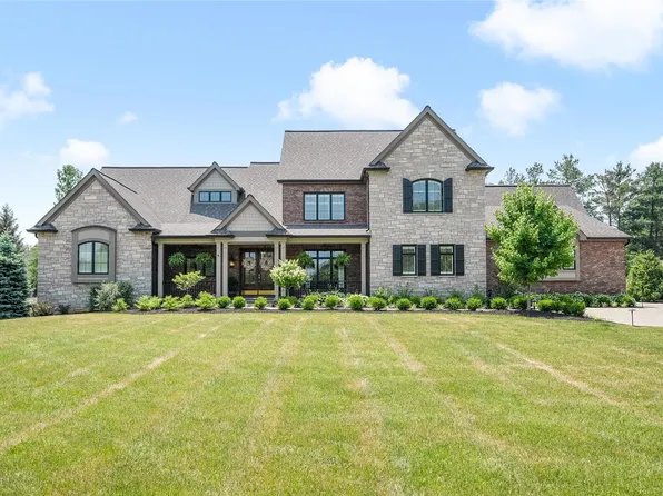 11428 Clayton Rd, Saint Louis, MO 63131