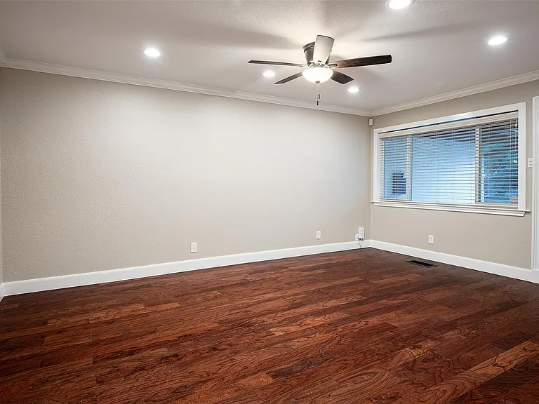 11702 Lochwood Blvd — Photo 10