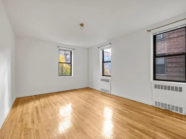 99-63 66th Avenue image 11 of 16