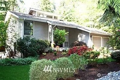 21016 NE 33rd PL photo 1
