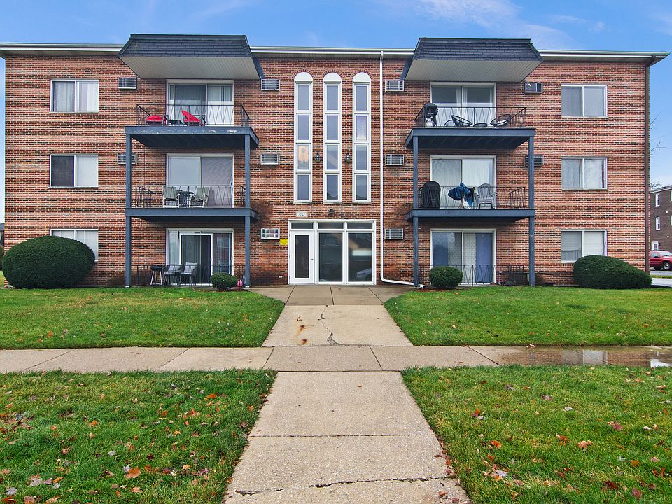 1st image of 5727 128th St #11