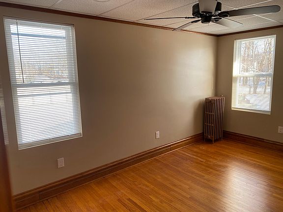 3rd image of 91 3rd St