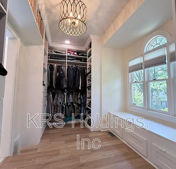 1025 Blackburn Blf — Photo 9