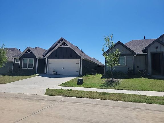 2nd image of 13136 Hideaway Ln