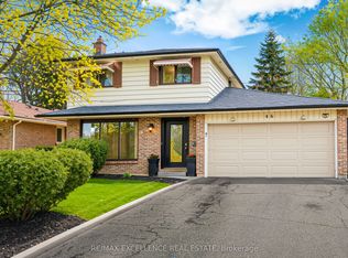 46 Bartley Bull Pkwy, Brampton, ON L6W 2J4