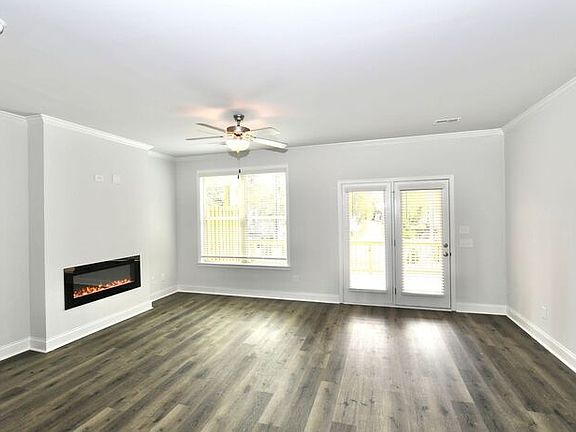 5th image of 574 Amarante Cir