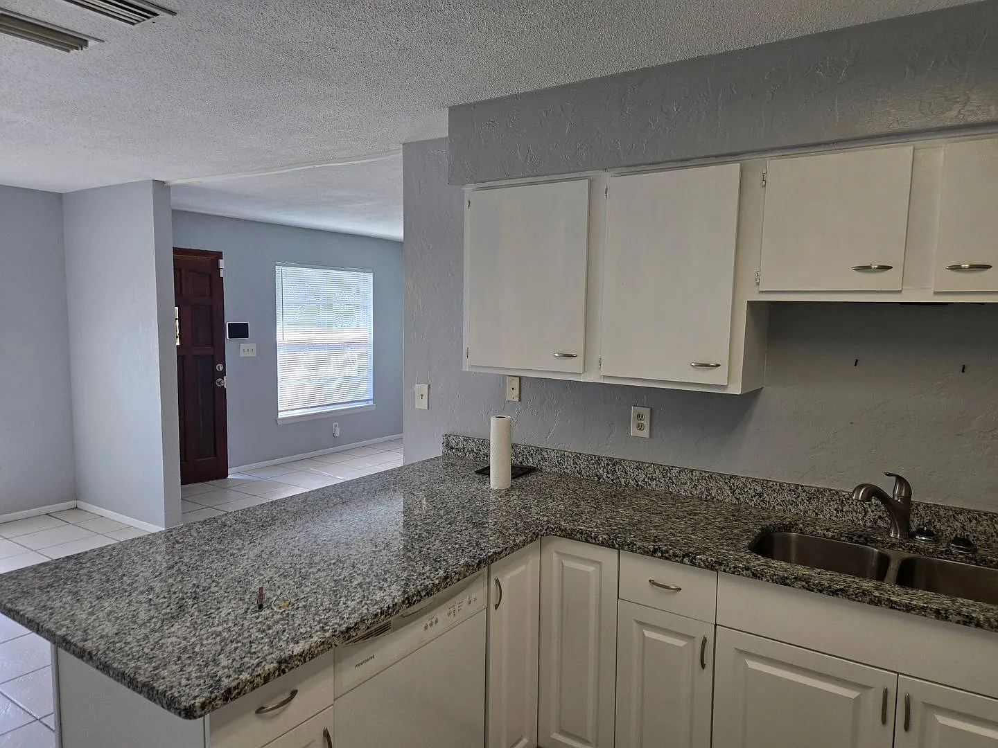 Bright 2BR/2BA Home with Garage — Photo 3