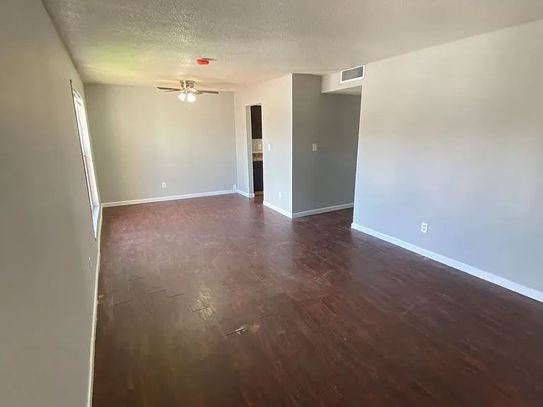 2219 Jonathan Dr NW #C — Photo 1