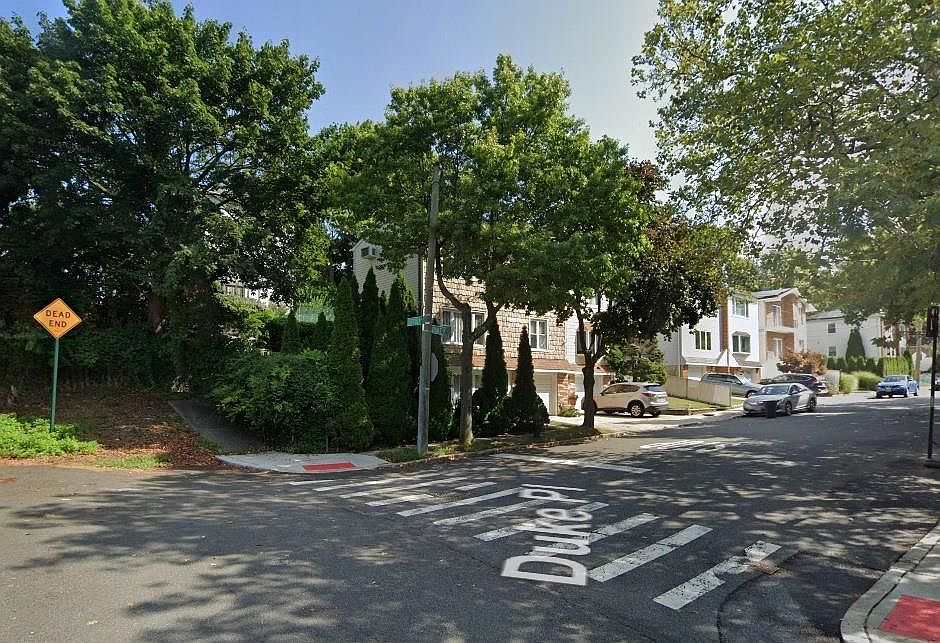 2nd image of 35 Duke Pl