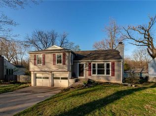 6709 Hadley St, Overland Park, KS 66204