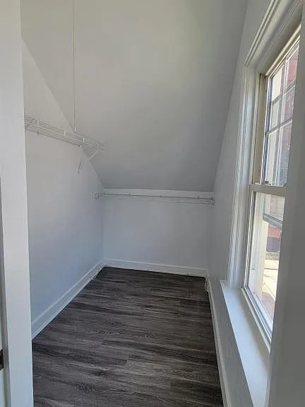 90 Stanley St — Photo 10
