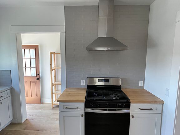 5th image of 2649 B St