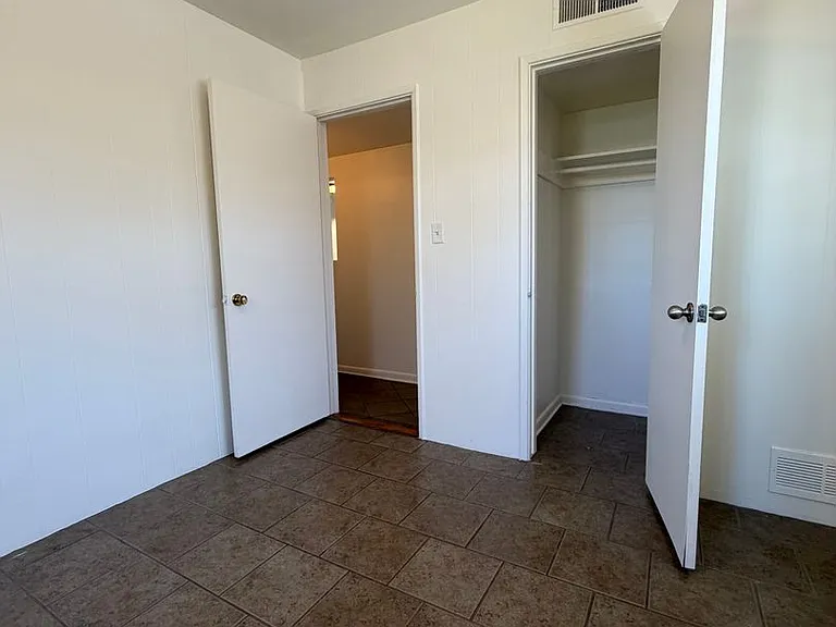 3411 E Pima St — Photo 13