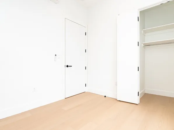 107 South 6th Street image 11 of 16