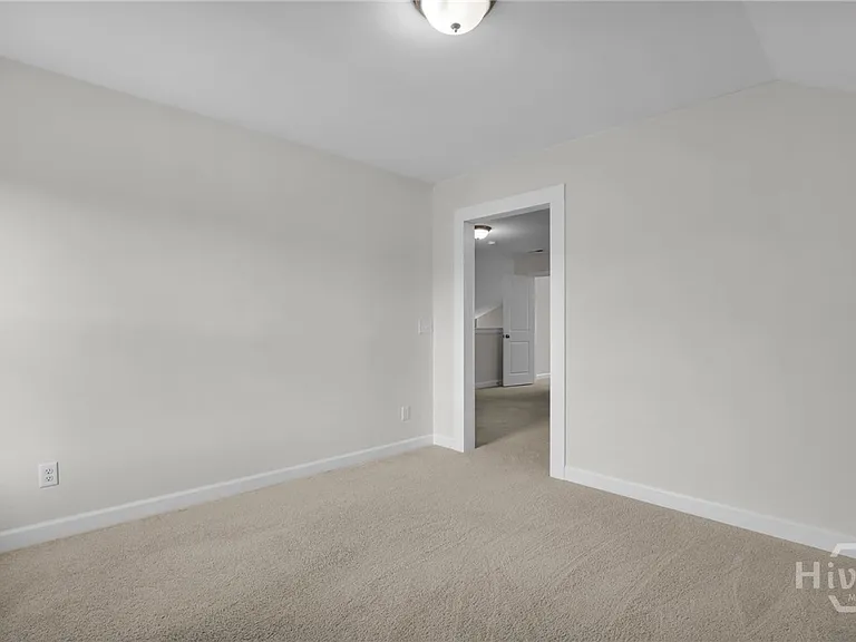 102 Oakdene Rd — Photo 23