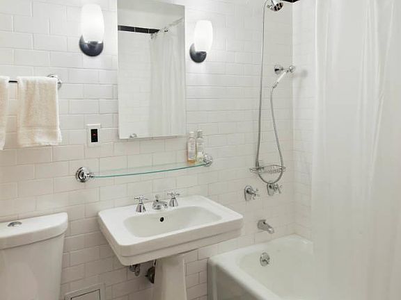 4th image of 410 W 24th St APT 11d