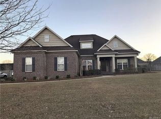 102 Cavel Ln, Dothan, AL 36305