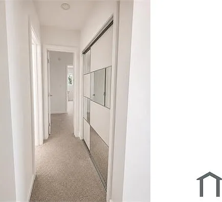 1178 N Kenmore Ave #3 — Photo 2