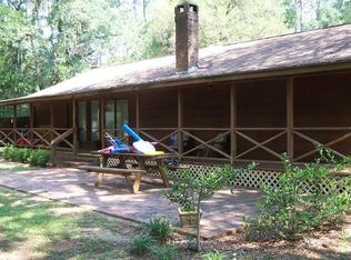 2925 W Manor Dr, Marianna, FL 32446