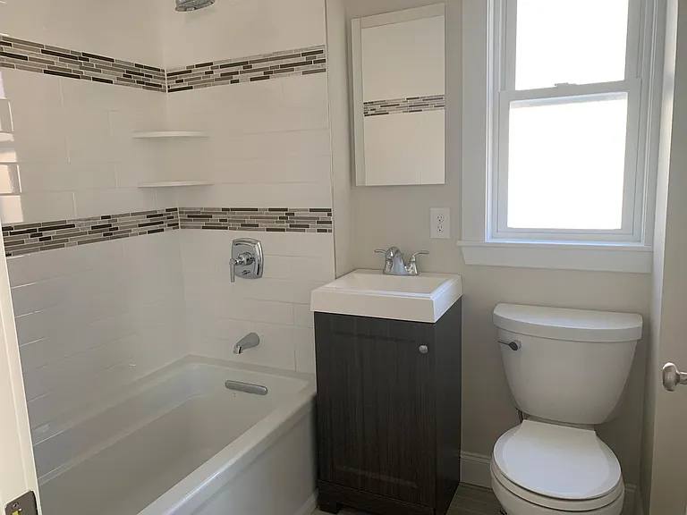 12 Falmouth St #2 — Photo 11