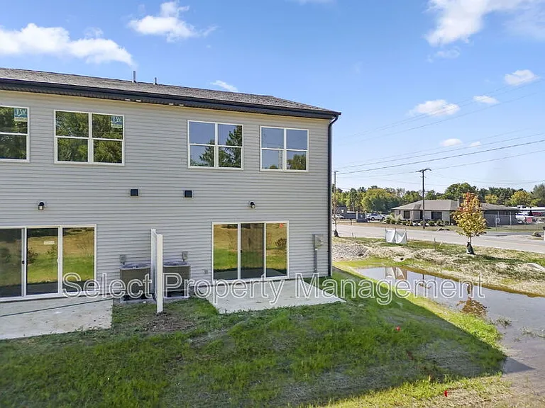 7079 Homestead Rd — Photo 33