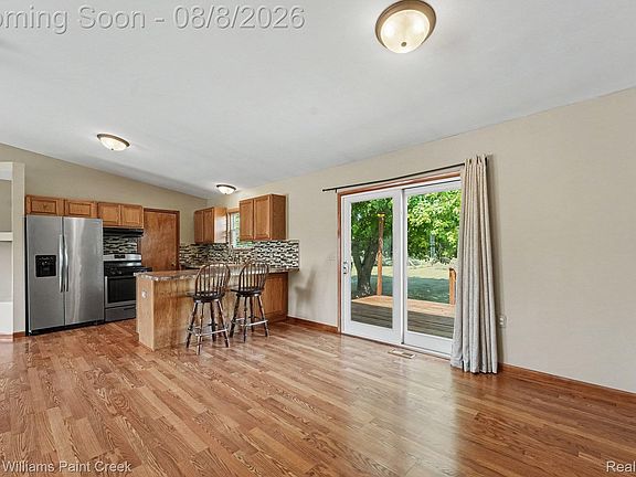 5th image of 1480 Connell Rd