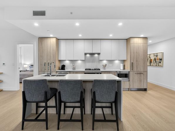 2 bedroom rental in West Vancouver — photo 8