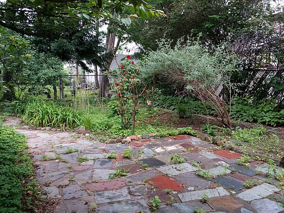 4th image of 457 Highland Ave