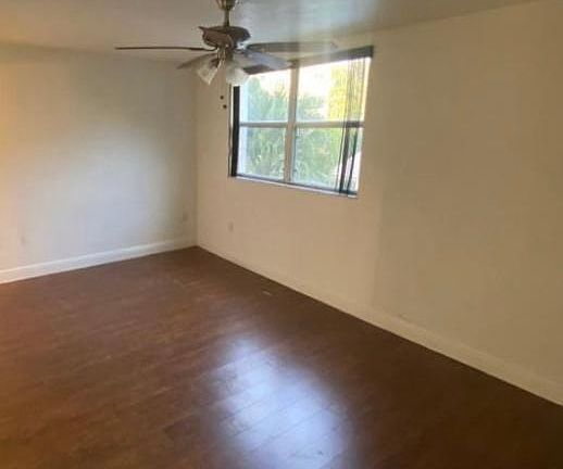 3rd image of 8216 Lake Dr